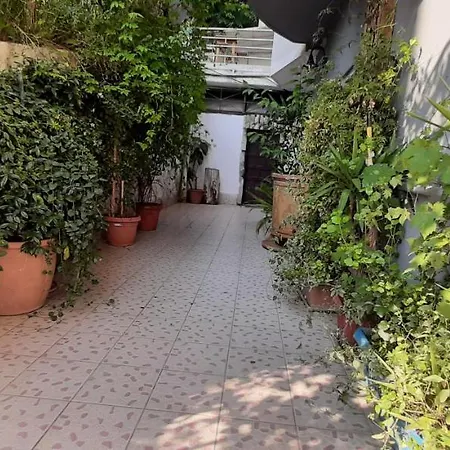 Central Beach Apartments * Σαράντα